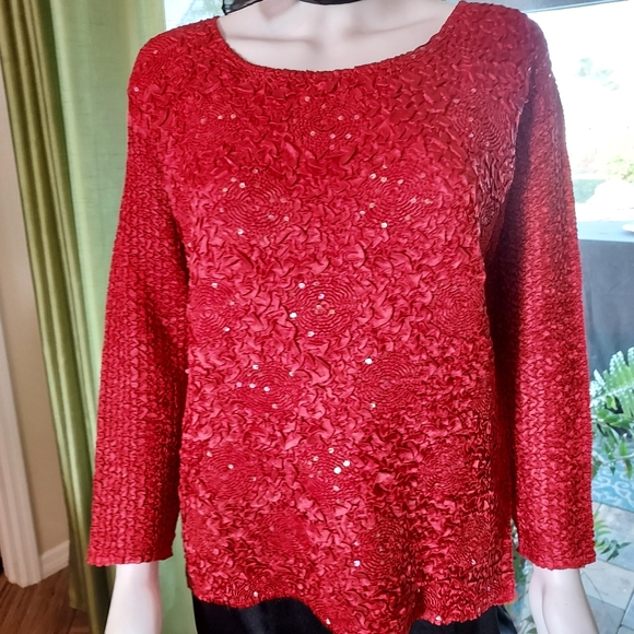 RAFAEL Essential Poly Stretch Rouching Top with Red Sequins. - Picture 2 of 10